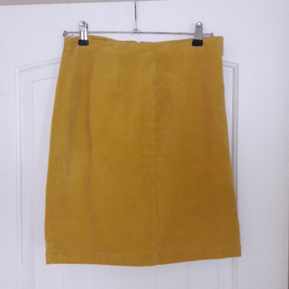 Courdoroy pencil skirt